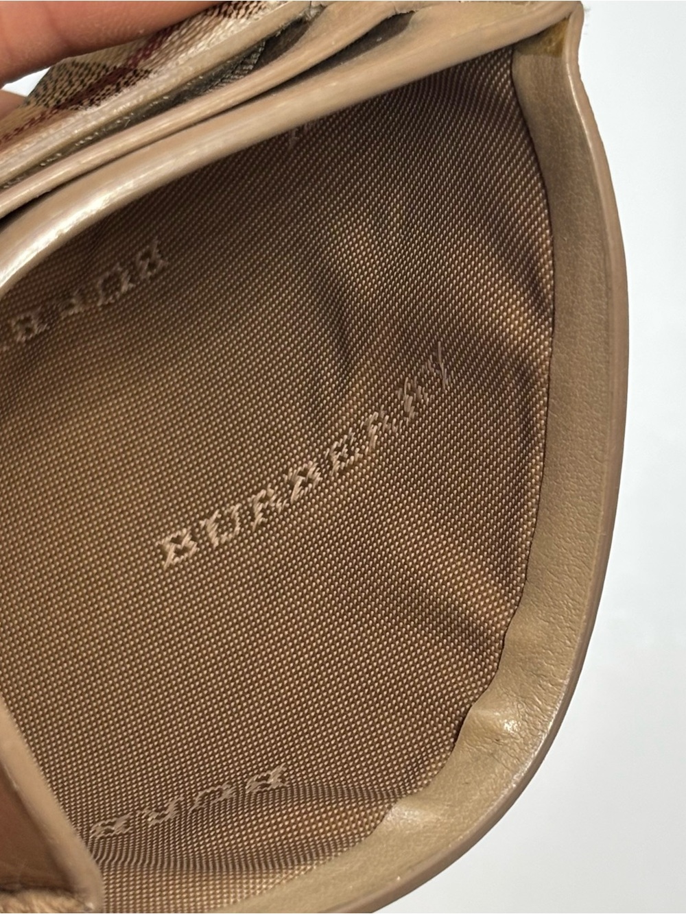 Vintage Authentic Burberry Haymarket Card Holder Unisex - Picture 5 of 6